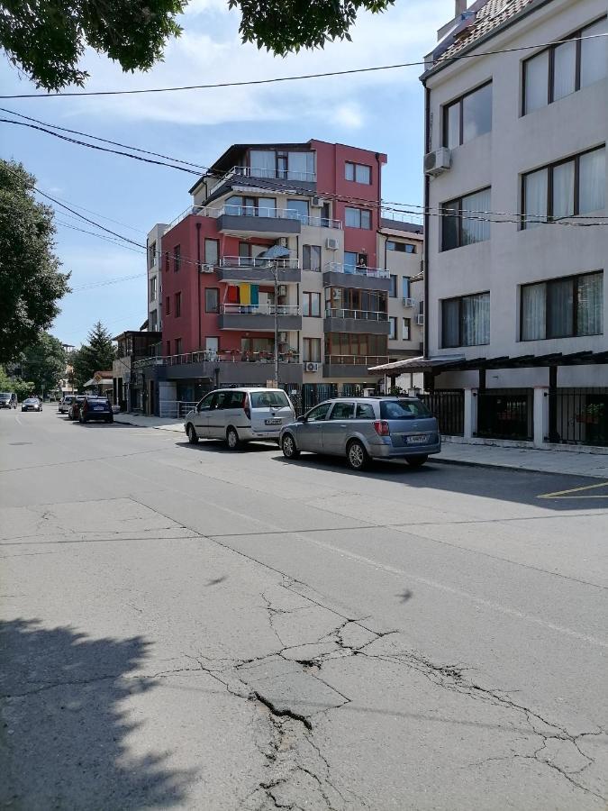 White Home-Apartament Бургас Екстериор снимка