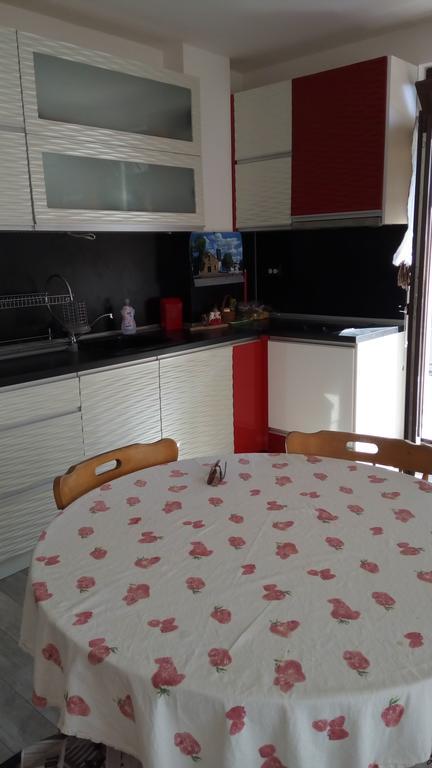 White Home-Apartament Бургас Екстериор снимка