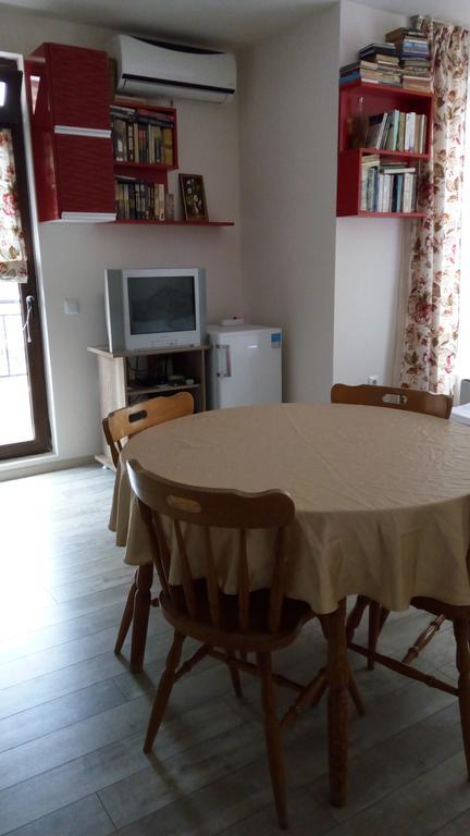 White Home-Apartament Бургас Екстериор снимка